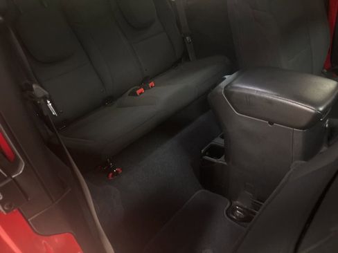 Used 2018 Jeep Wrangler Sport AWD/4WD image 27