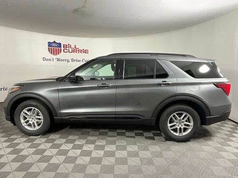 New 2026 Ford Explorer Active RWD image 6