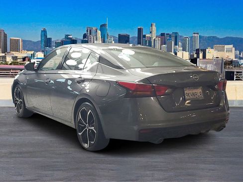 Used 2024 Nissan Altima 2.5 SR FWD image 5
