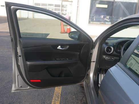 Used 2024 Kia Forte GT-Line w/ GT-Line Premium Package FWD image 18