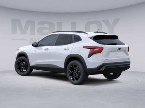 New 2026 Chevrolet Trax LT w/ Driver Confidence Package FWD image 4