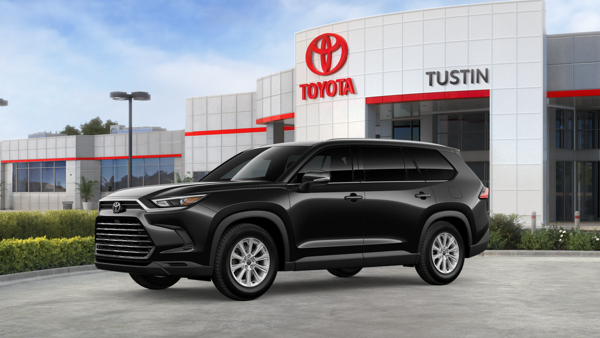 New 2026 Toyota Grand Highlander XLE FWD image 3