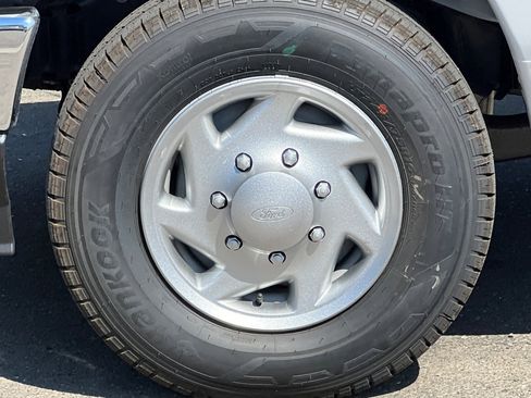 New 2026 Ford E-350 and Econoline 350 Super Duty w/ Power Equipment Group image 18