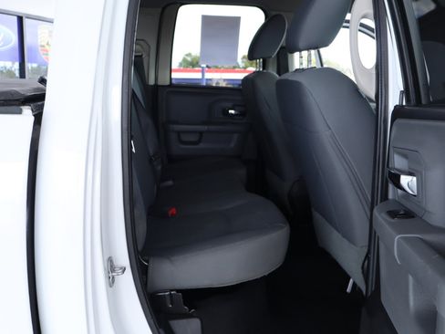 Used 2016 RAM 1500 Classic SLT image 30