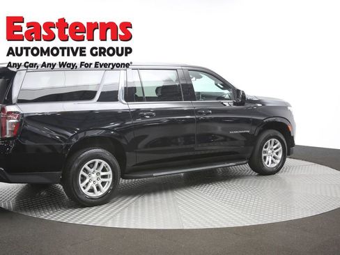 Used 2024 Chevrolet Suburban LT image 44