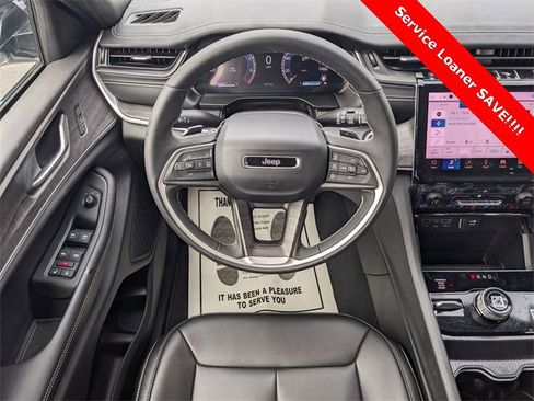 New 2025 Jeep Grand Cherokee Limited image 11