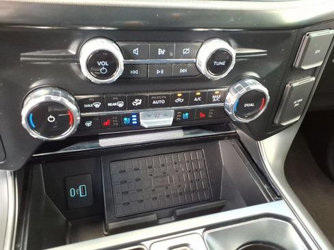 Used 2024 Ford F150 Lariat w/ Equipment Group 502A High AWD/4WD image 27