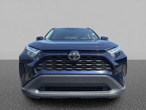 Used 2025 Toyota RAV4 XLE AWD/4WD image 3