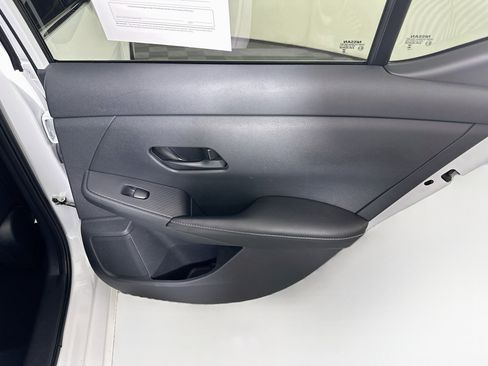 Used 2024 Nissan Sentra SV FWD image 27