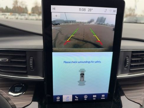 Used 2023 Ford Explorer Limited w/ Limited Technology Package image 18