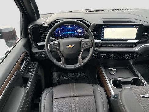 Used 2025 Chevrolet Silverado 3500 High Country AWD/4WD image 23