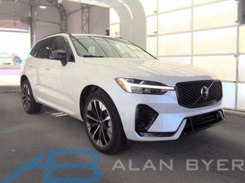 Used 2026 Volvo XC60 B5 Plus AWD/4WD image 1