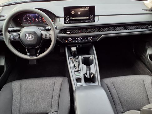 Used 2024 Honda Accord EX image 4