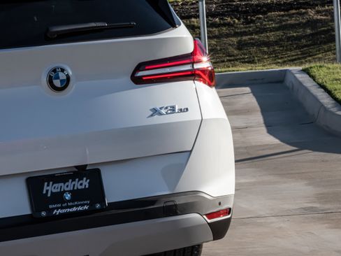 New 2026 BMW X3 xDrive30 w/ Convenience Package image 8
