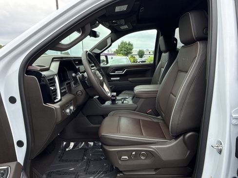 Used 2026 GMC Sierra 1500 Denali AWD/4WD image 13