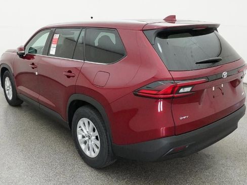 New 2026 Toyota Grand Highlander XLE FWD image 5