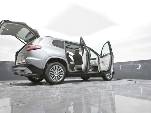 New 2026 GMC Acadia Denali w/ Super Cruise Package image 39