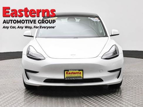 Used 2021 Tesla Model 3 Standard Range Plus RWD image 2