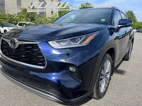 New 2026 Toyota Highlander Platinum AWD/4WD image 24