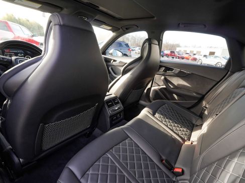 Used 2022 Audi S4 Premium Plus image 33