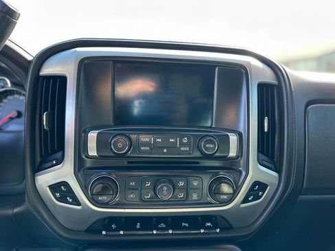 Used 2018 GMC Sierra 1500 SLT image 10