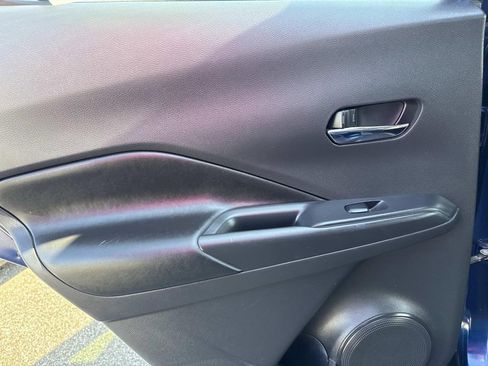 Used 2019 Nissan Kicks SR w/ SR Premium Package image 12