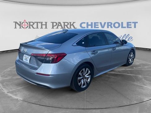 Used 2022 Honda Civic LX image 3