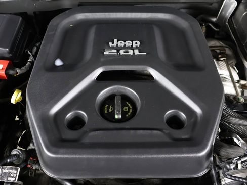 Used 2020 Jeep Wrangler Unlimited Sahara w/ LED Lighting Group image 14