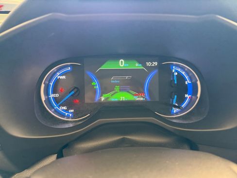 Used 2025 Toyota RAV4 LE image 44