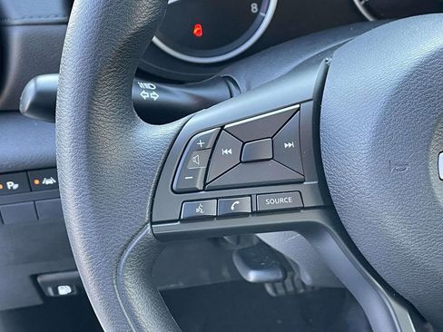 Used 2025 Nissan Versa S w/ Trunk Package image 20