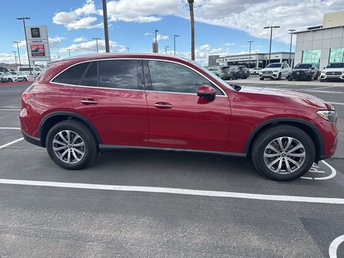 Certified 2025 Mercedes-Benz GLC 300 image 4