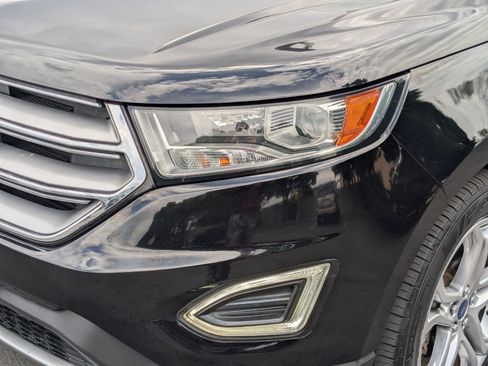 Used 2017 Ford Edge Titanium FWD image 12