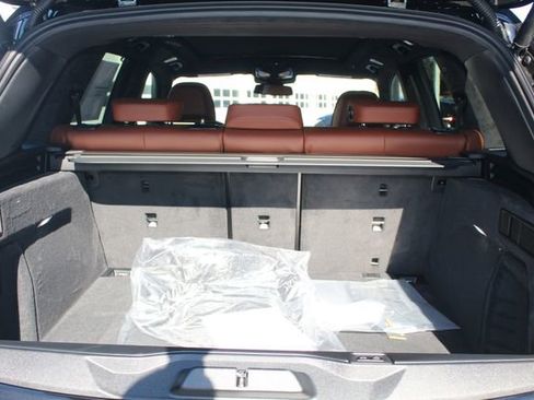 New 2026 BMW X5 M60i image 7