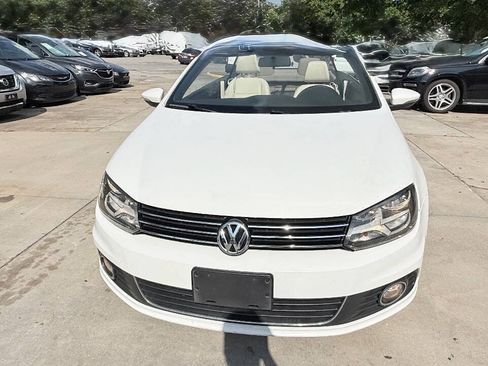Used 2012 Volkswagen Eos Komfort FWD image 13