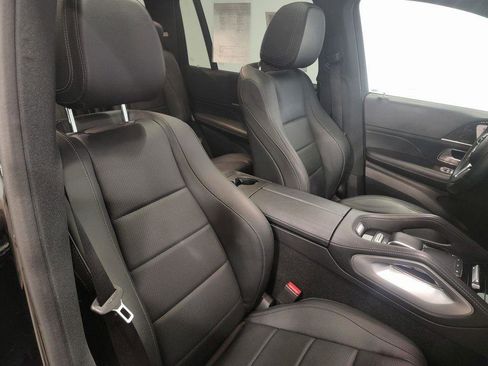 Used 2023 Mercedes-Benz GLS 450 4MATIC image 29