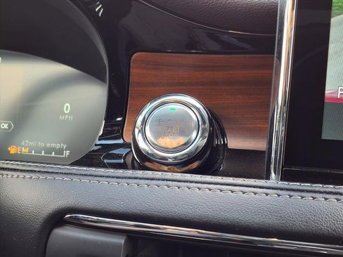 Used 2021 Lincoln Corsair Reserve w/ Equipment Group 201A image 6