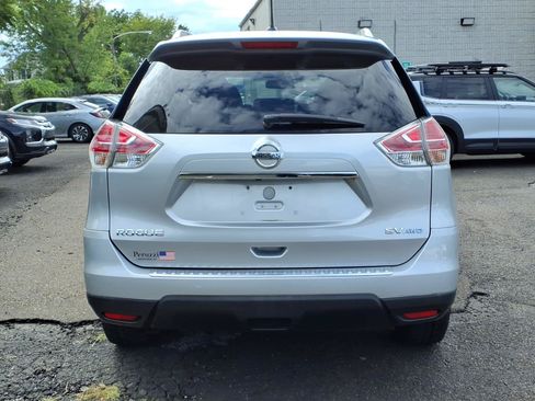 Used 2015 Nissan Rogue SV AWD/4WD image 4