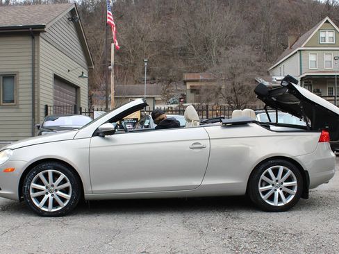 Used 2009 Volkswagen Eos Komfort image 7