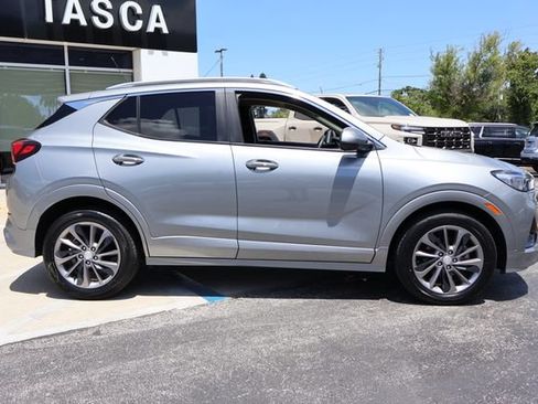 Used 2023 Buick Encore GX Select w/ Sport Touring Package FWD image 9