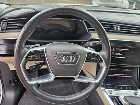 Used 2024 Audi Q8 e-tron Premium Plus w/ Premium Plus Package AWD/4WD image 11