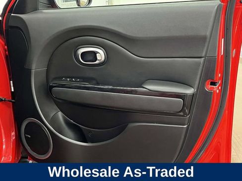 Used 2015 Kia Soul ! w/ Sun & Sound Package FWD image 26
