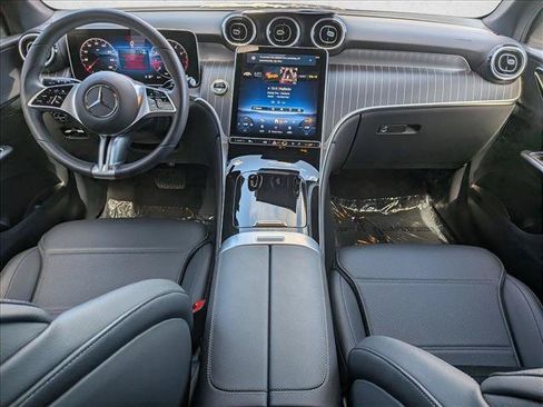 Certified 2026 Mercedes-Benz GLC 300 image 17
