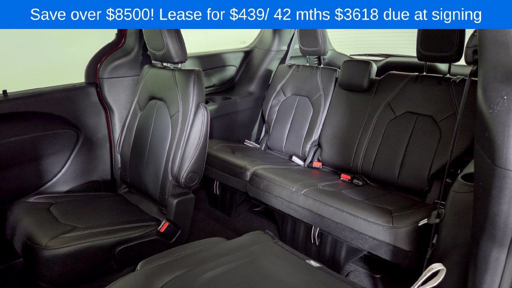 New 2026 Chrysler Pacifica Select w/ S Appearance Package FWD image 31