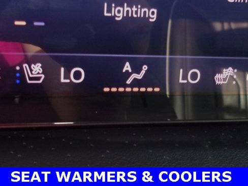 Used 2025 Buick Enclave Avenir w/ Trailering Package, 5000 lbs. image 9