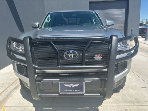 Used 2023 Toyota Tacoma SR AWD/4WD image 2