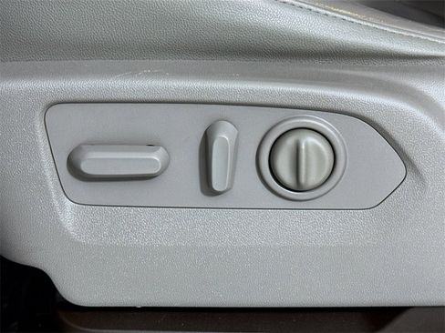 Used 2019 GMC Sierra 1500 SLT w/ SLT Premium Plus Package image 22