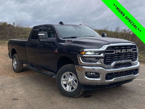 New 2025 RAM 3500 Tradesman image 31