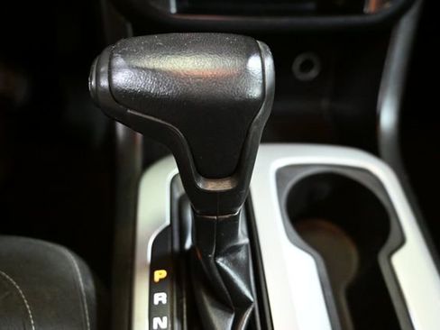 Used 2016 Chevrolet Colorado LT w/ LT Convenience Package image 32