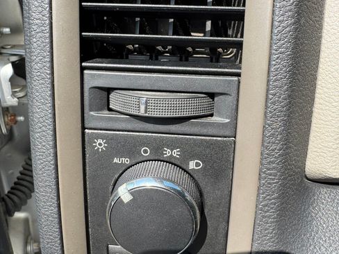 Used 2012 RAM 1500 Tradesman w/ ST Popular Equipment Group AWD/4WD image 22