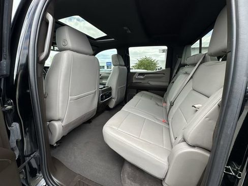 Used 2023 GMC Sierra 1500 SLT w/ SLT Premium Plus Package AWD/4WD image 22